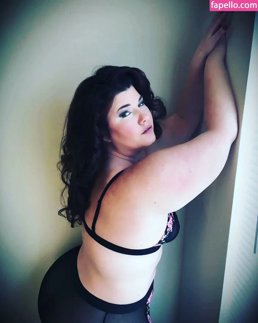 Crystal McBootay Onlyfans Photo Gallery 