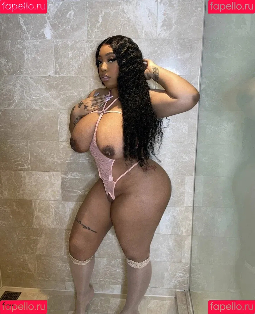 kioruncut Onlyfans Photo Gallery 