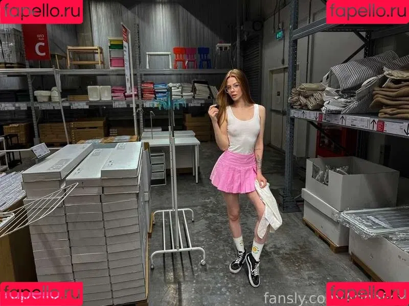 ArinaFox Onlyfans Photo Gallery 
