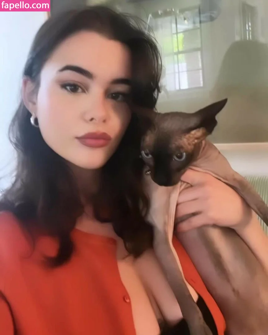 Barbie Ferreira (Euphoria actress) Onlyfans Photo Gallery 