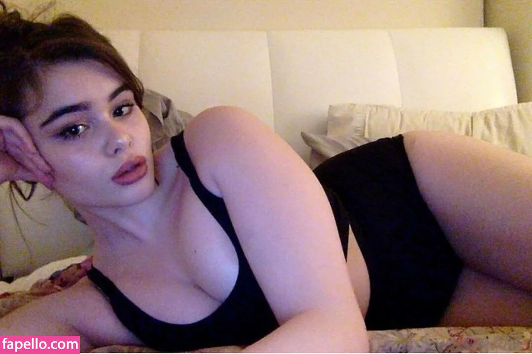 Barbie Ferreira (Euphoria actress) Onlyfans Photo Gallery 