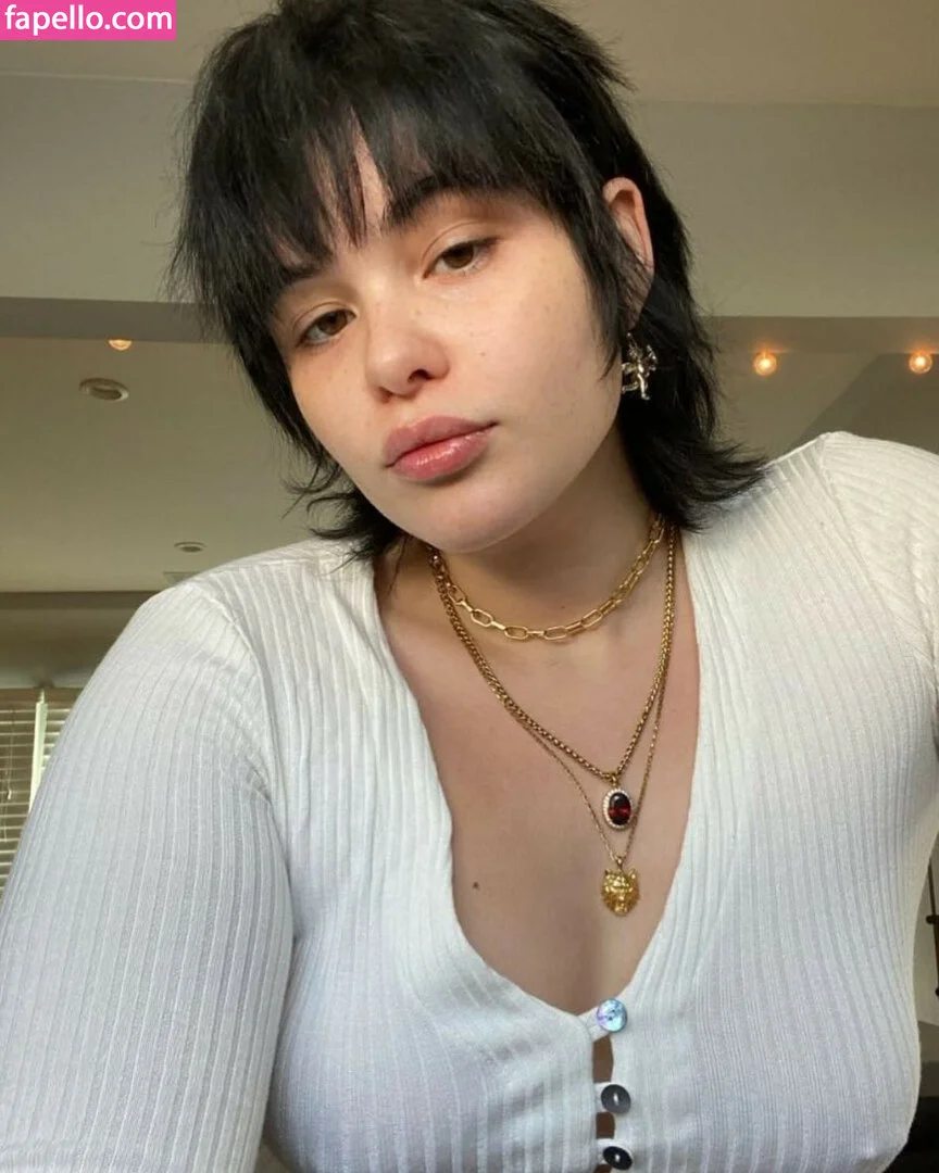 Barbie Ferreira (Euphoria actress) Onlyfans Photo Gallery 