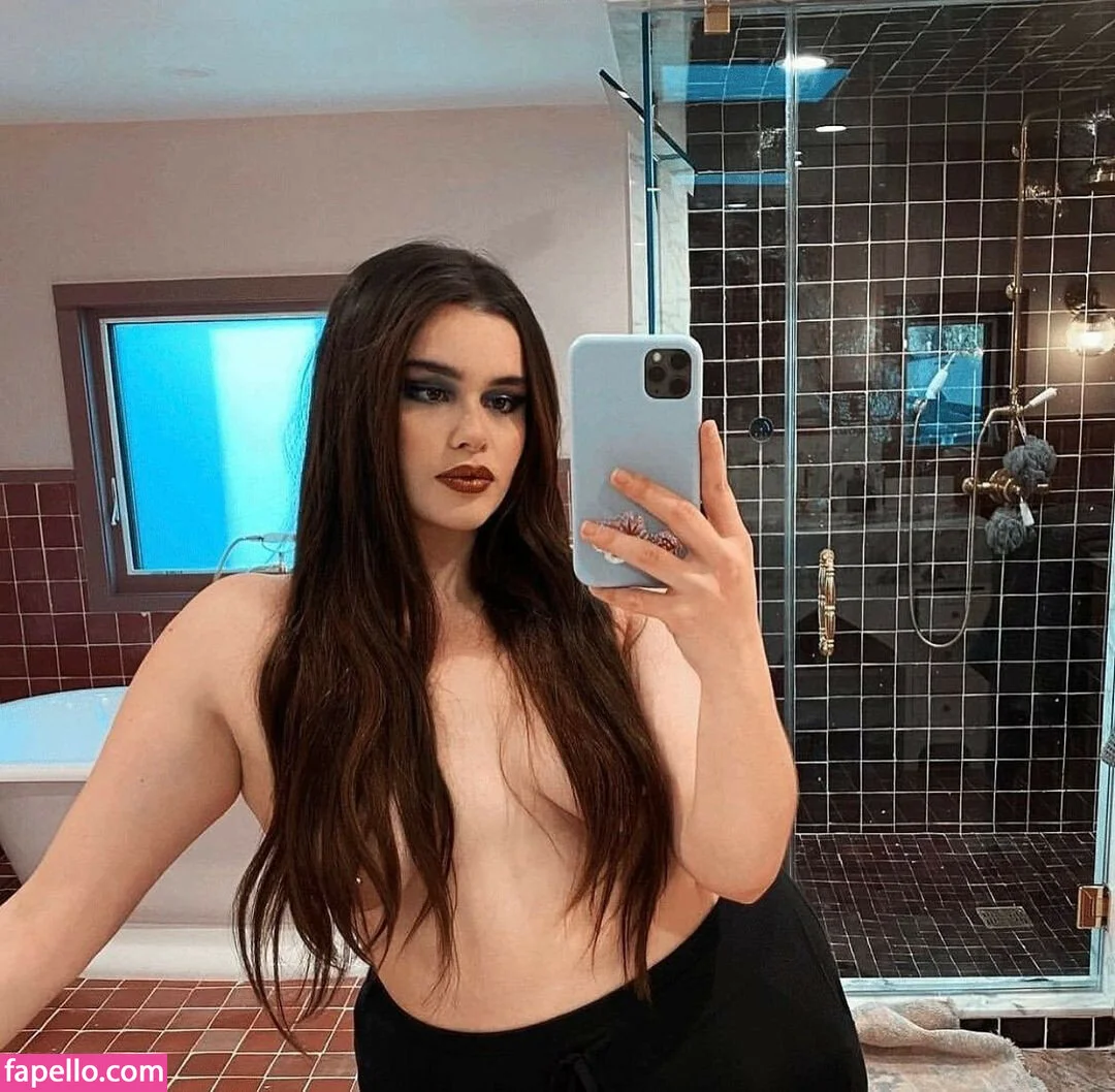 Barbie Ferreira (Euphoria actress) Onlyfans Photo Gallery 