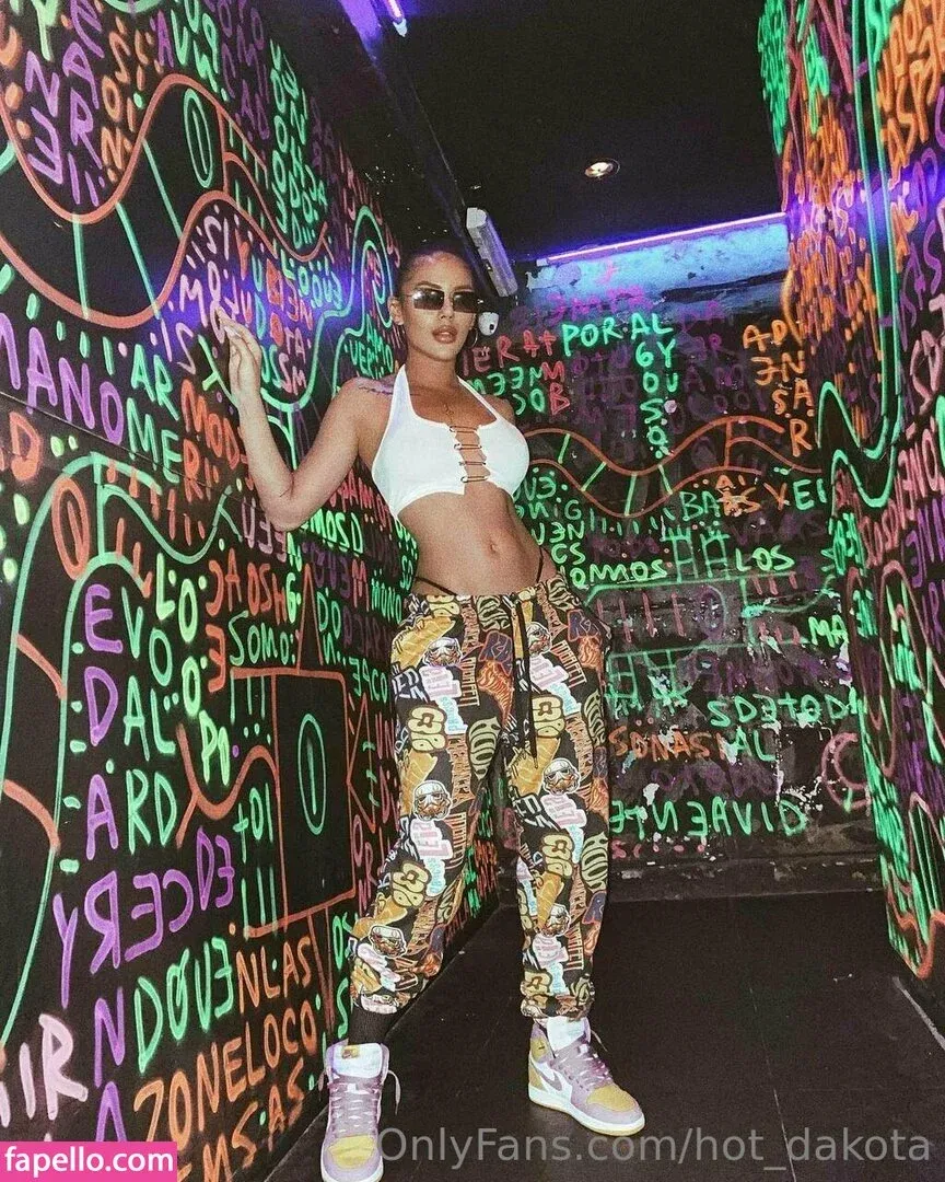 hot_dakota Onlyfans Photo Gallery 