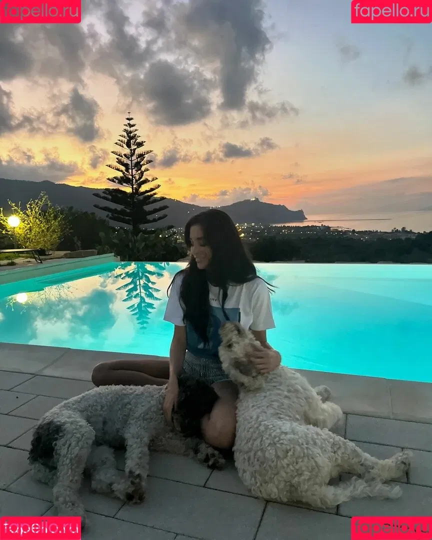 Jori Delli Onlyfans Photo Gallery 