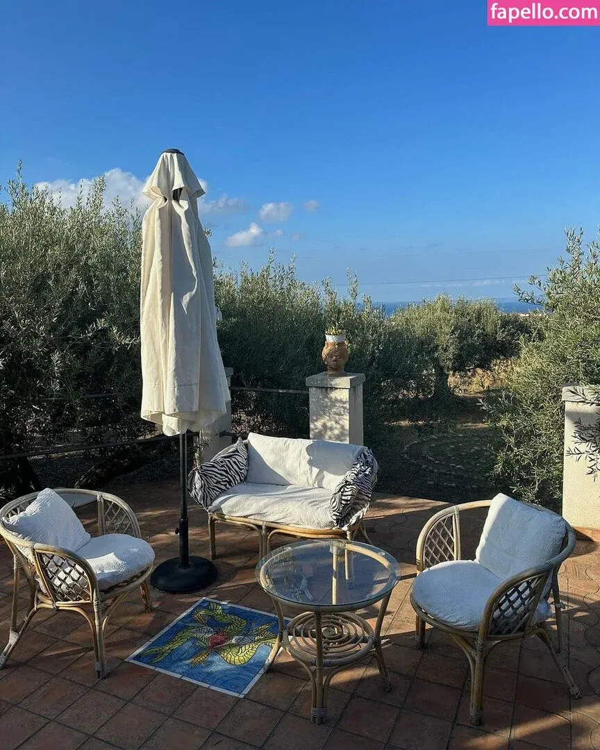 Jori Delli Onlyfans Photo Gallery 