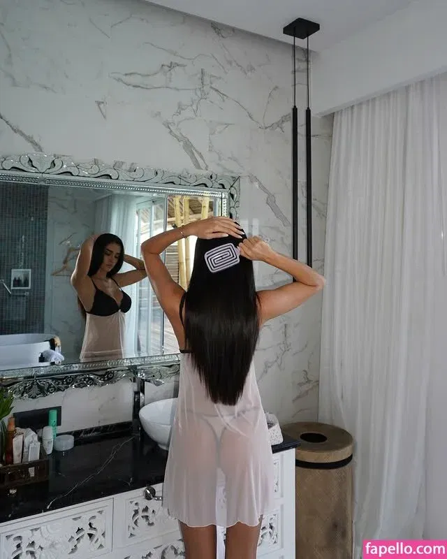 Jori Delli Onlyfans Photo Gallery 