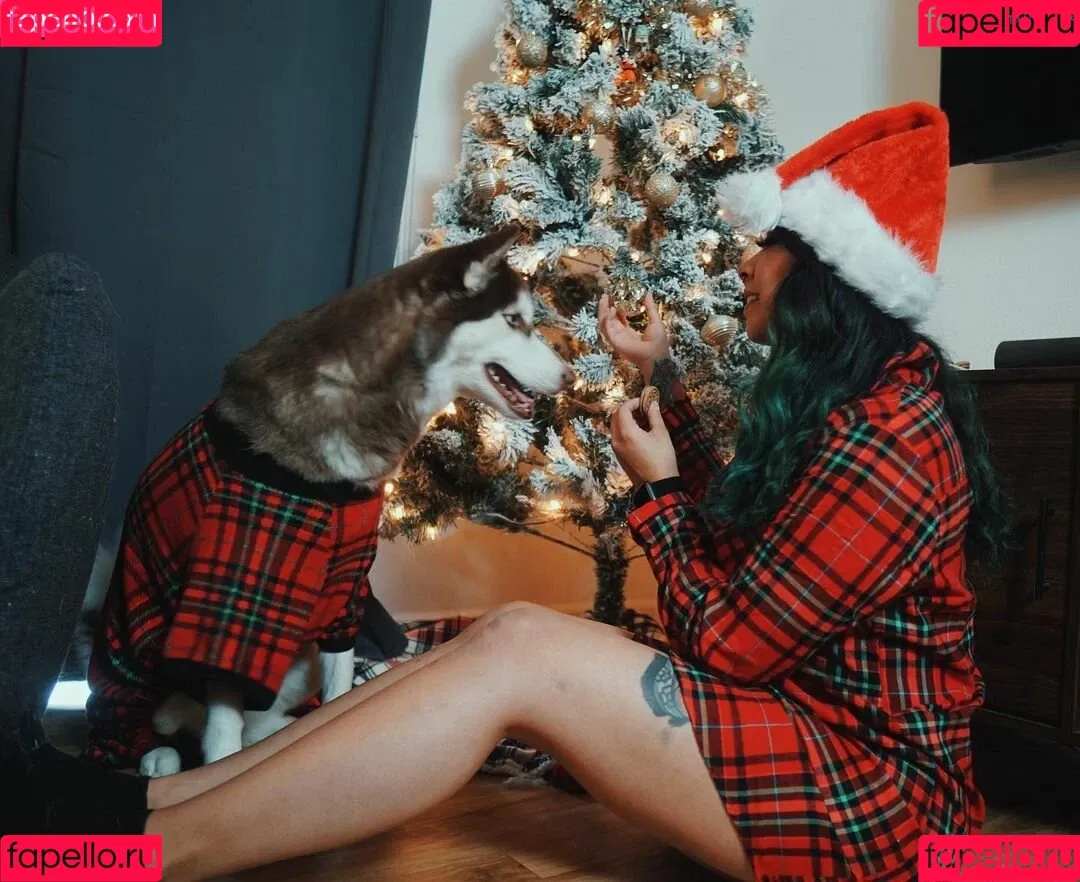 Aileen Senpai Onlyfans Photo Gallery 