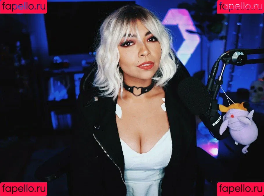 Aileen Senpai Onlyfans Photo Gallery 