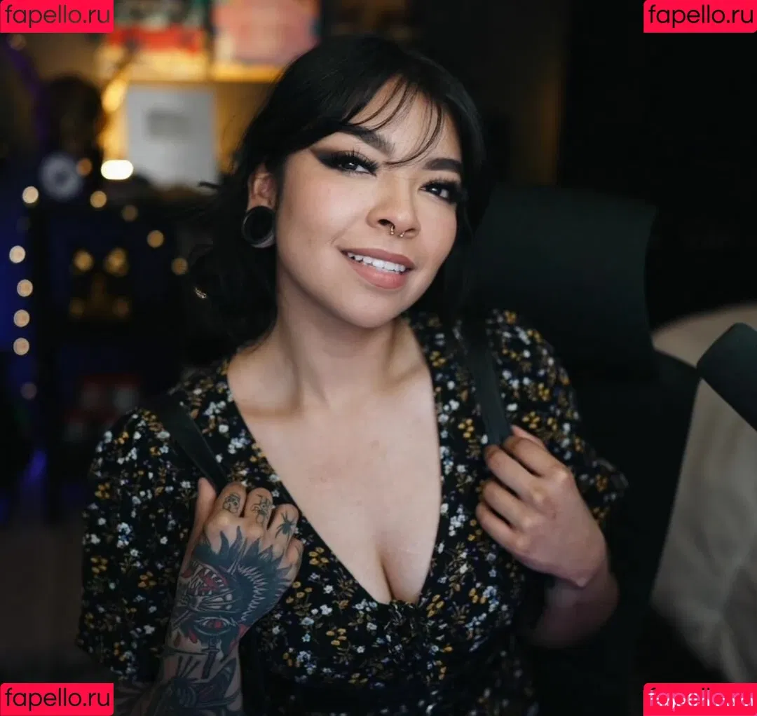 Aileen Senpai Onlyfans Photo Gallery 