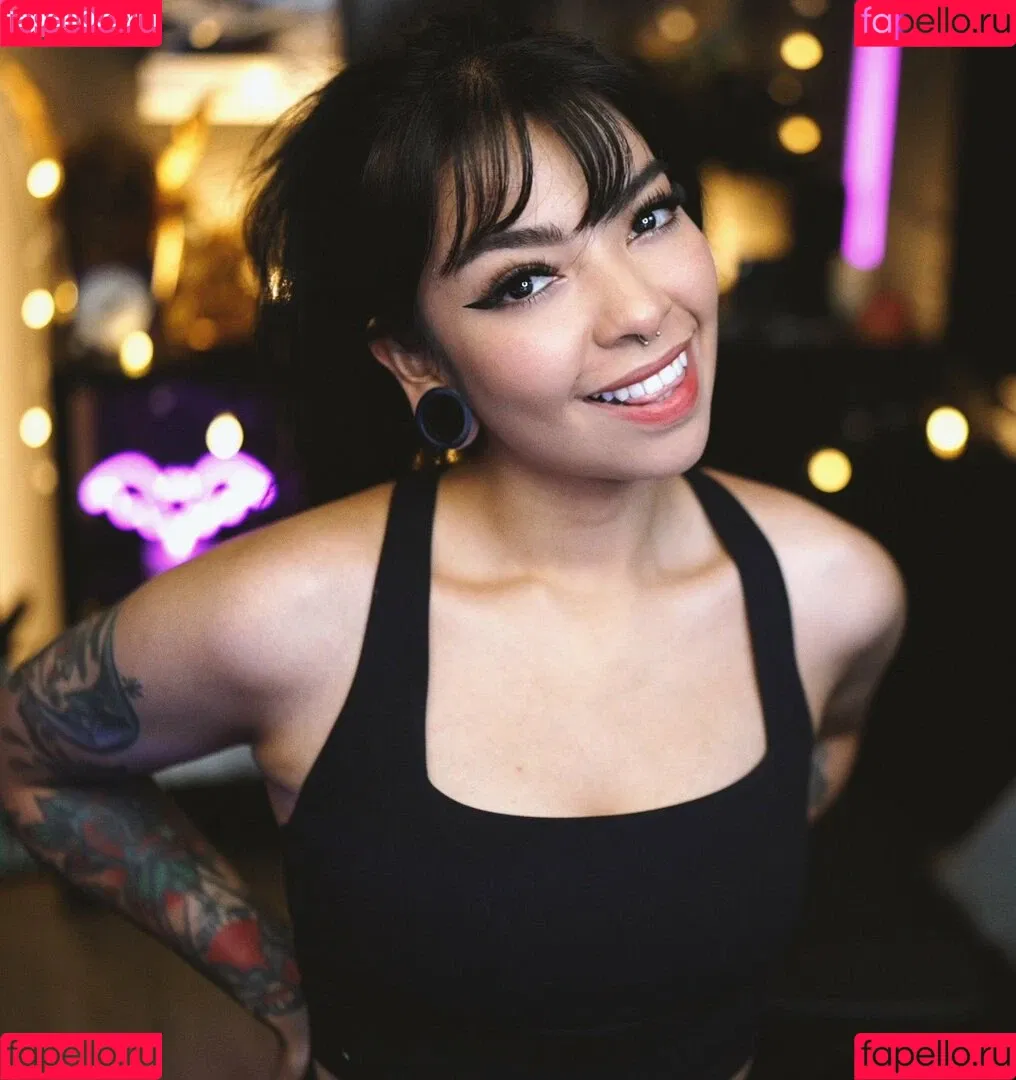 Aileen Senpai Onlyfans Photo Gallery 