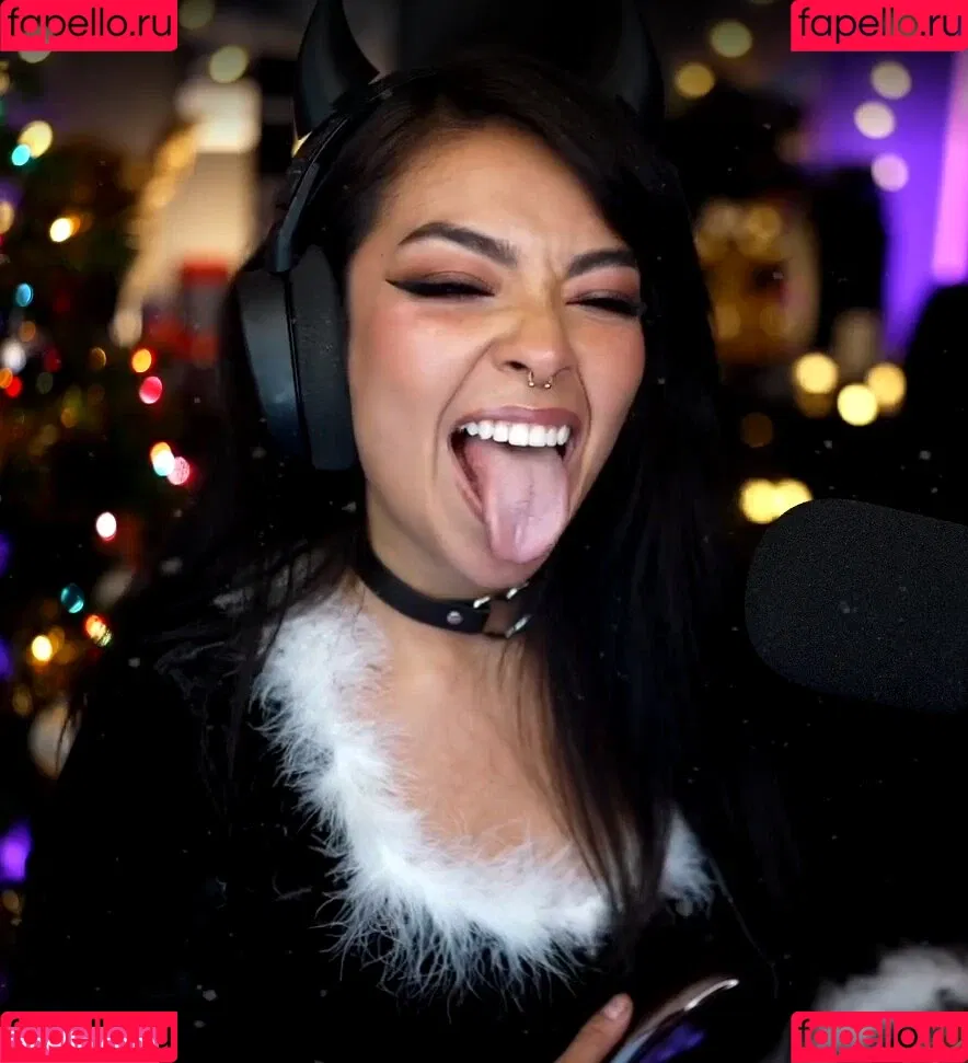 Aileen Senpai Onlyfans Photo Gallery 