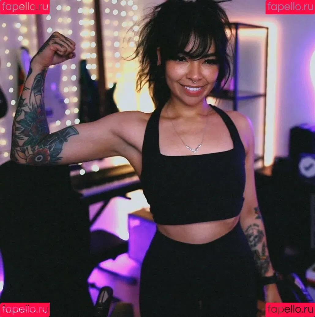 Aileen Senpai Onlyfans Photo Gallery 