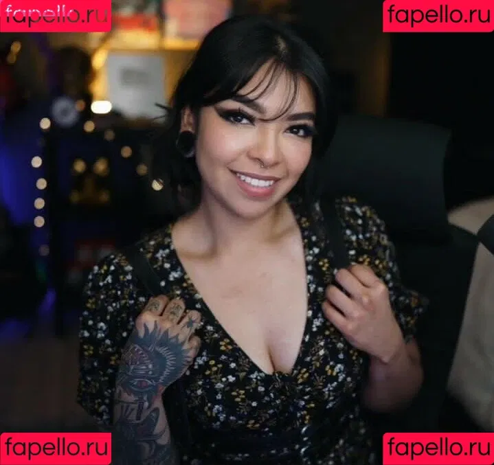 Aileen Senpai Onlyfans Photo Gallery 