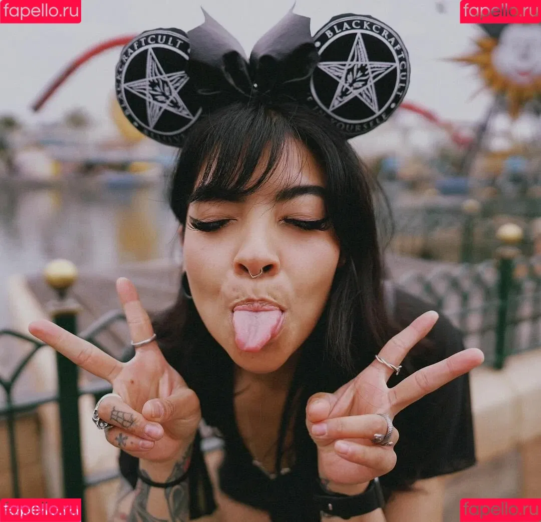 Aileen Senpai Onlyfans Photo Gallery 
