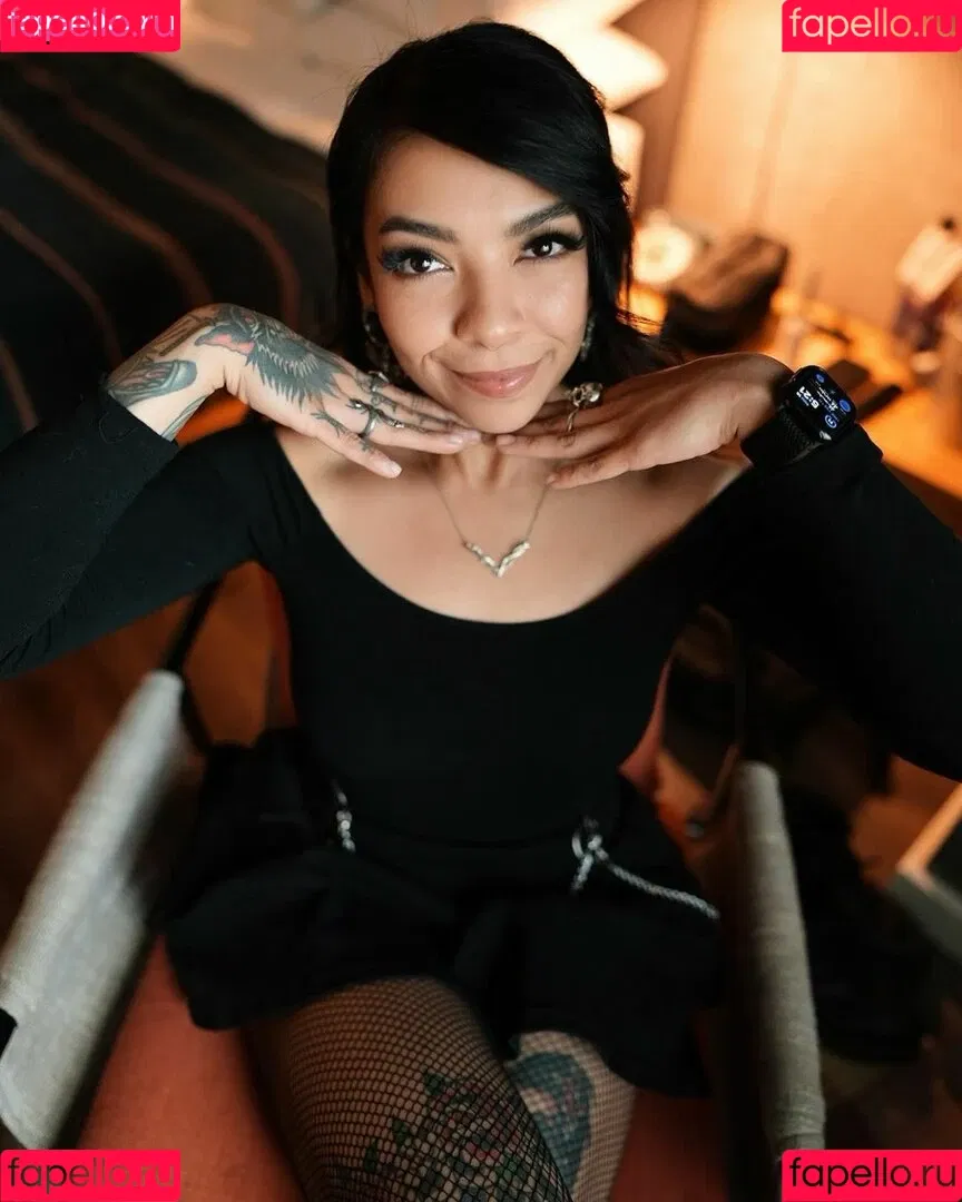 Aileen Senpai Onlyfans Photo Gallery 