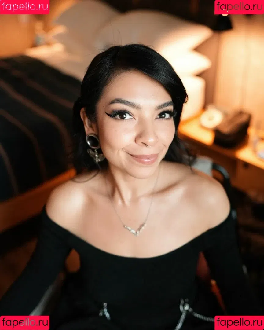 Aileen Senpai Onlyfans Photo Gallery 