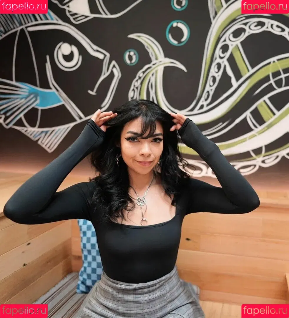 Aileen Senpai Onlyfans Photo Gallery 