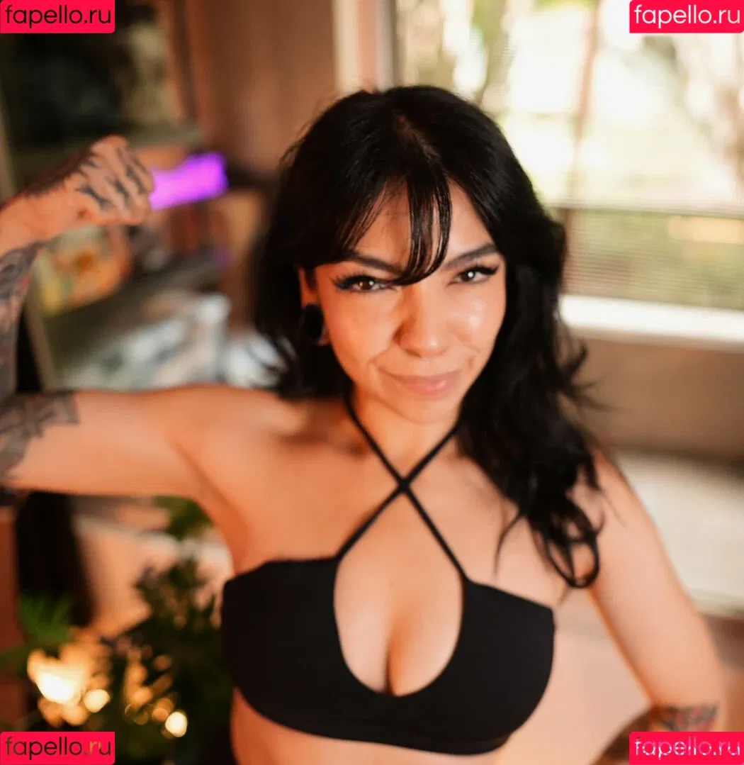 Aileen Senpai Onlyfans Photo Gallery 