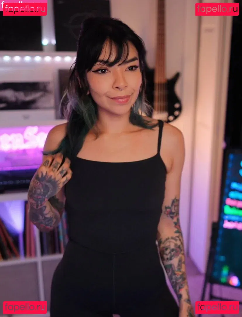 Aileen Senpai Onlyfans Photo Gallery 