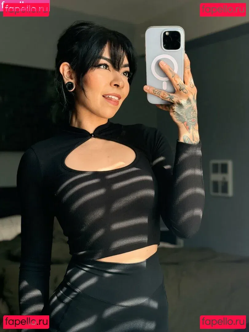 Aileen Senpai Onlyfans Photo Gallery 