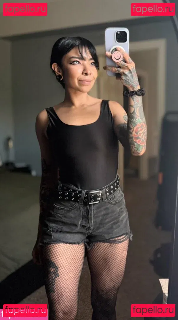 Aileen Senpai Onlyfans Photo Gallery 