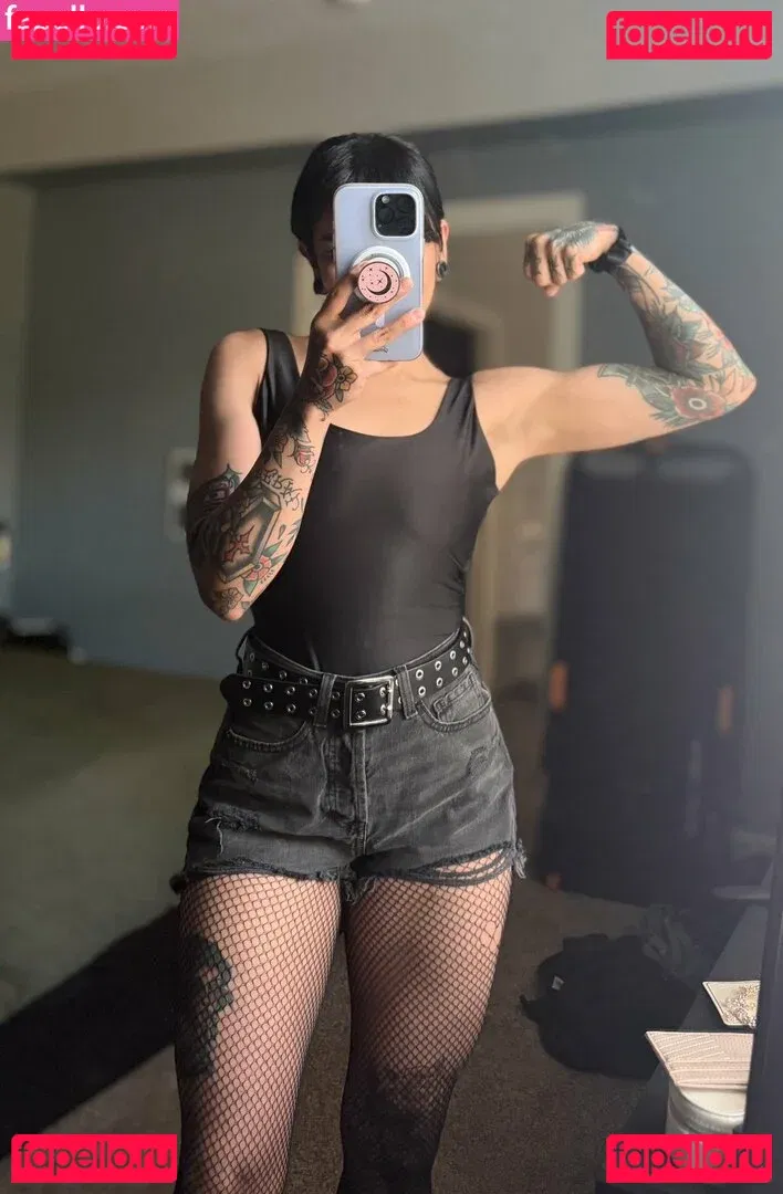 Aileen Senpai Onlyfans Photo Gallery 