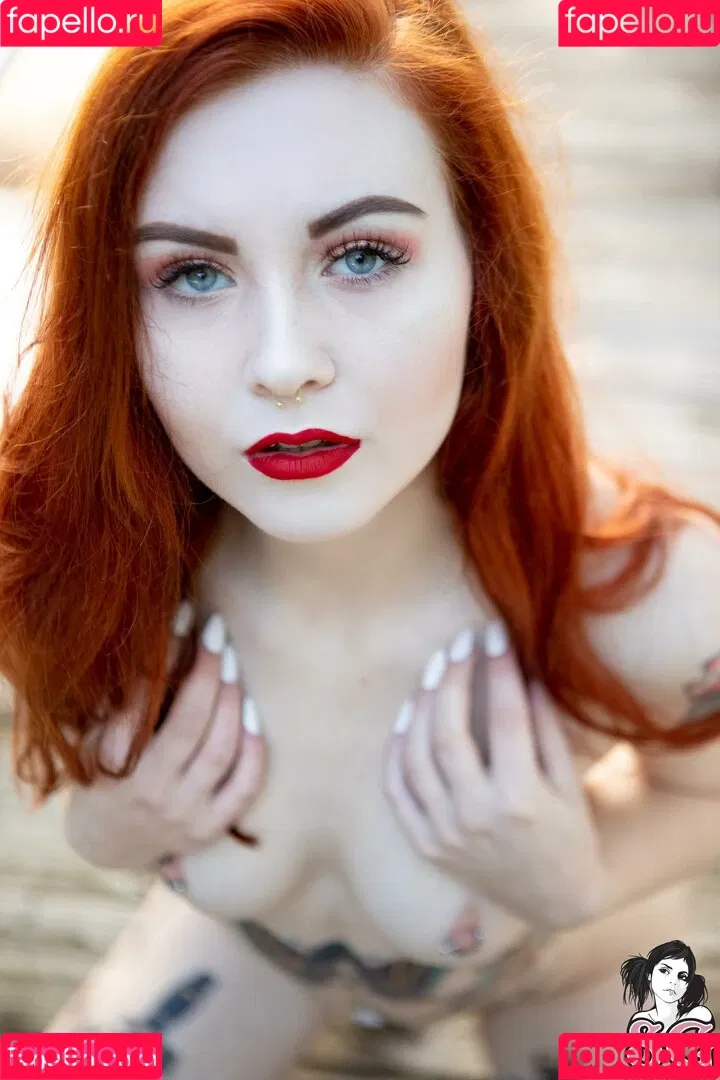 Loveless Onlyfans Photo Gallery 
