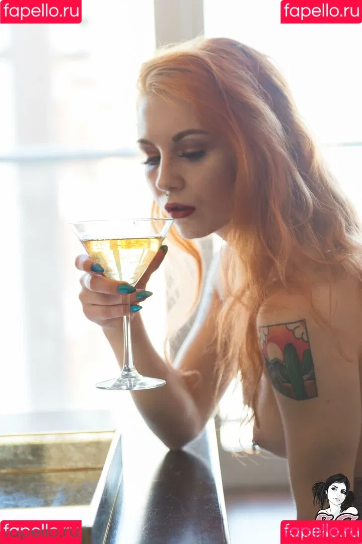 Loveless Onlyfans Photo Gallery 