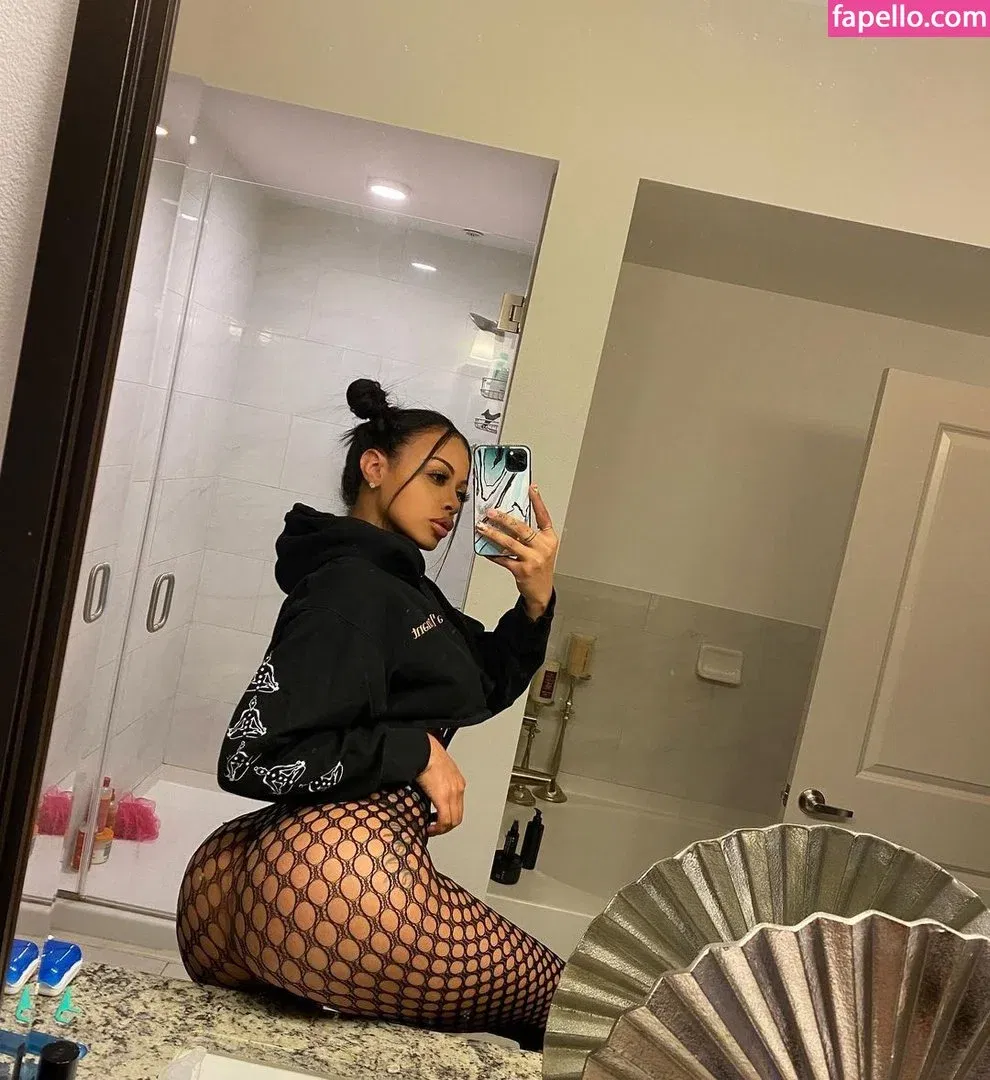 Amandinha.ad BR Onlyfans Photo Gallery 