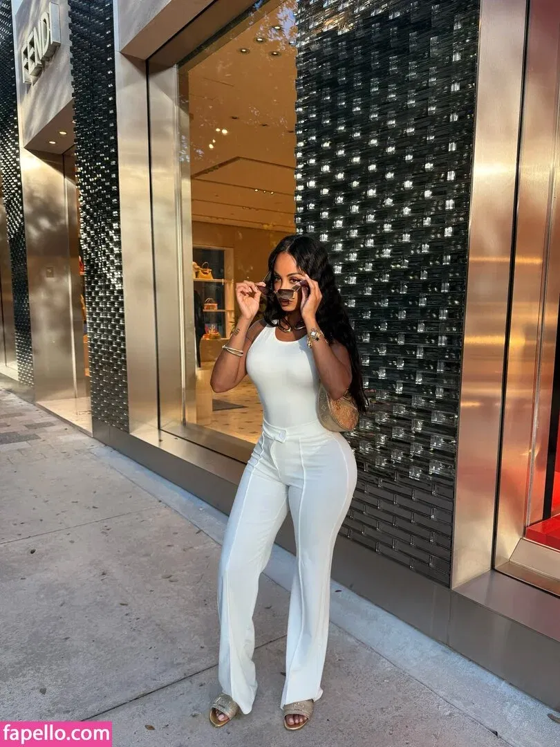 Amandinha.ad BR Onlyfans Photo Gallery 