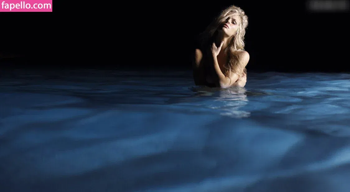 Brooklyn Decker Onlyfans Photo Gallery 