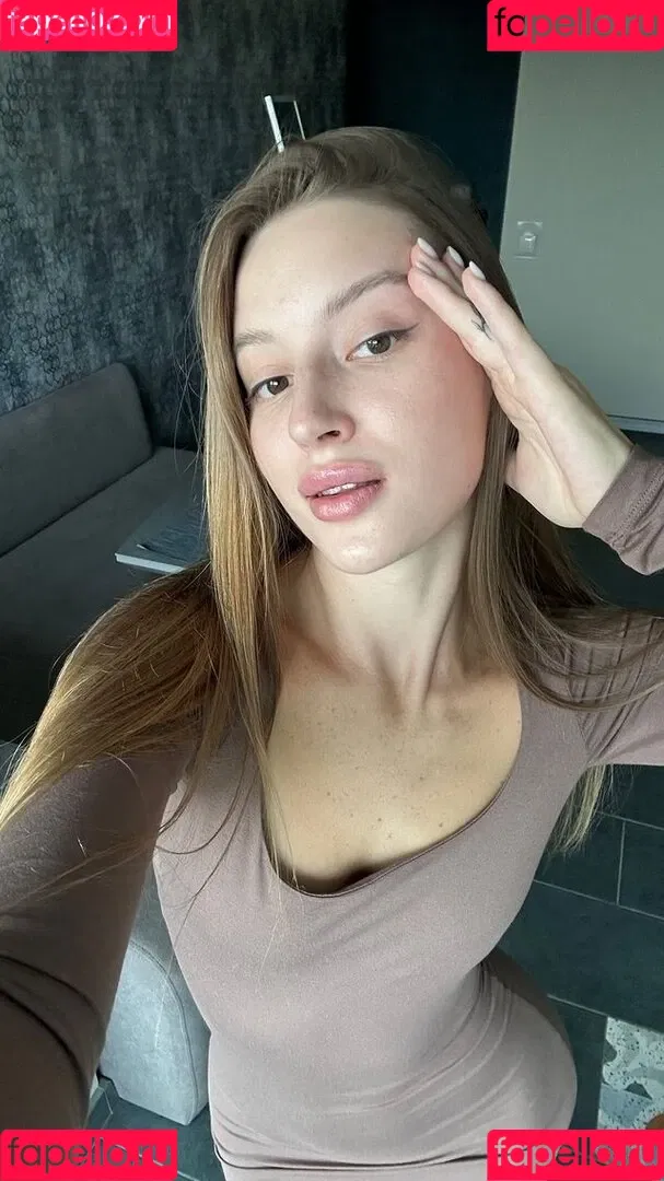 Gymgirl Nastja Onlyfans Photo Gallery 