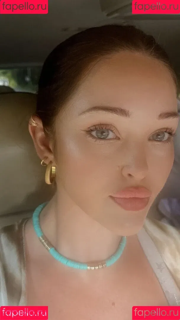 Elley Duhé Onlyfans Photo Gallery 