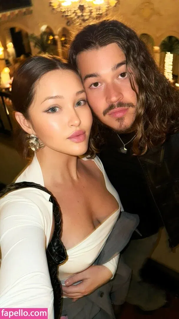 Elley Duhé Onlyfans Photo Gallery 