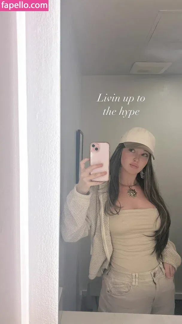 Elley Duhé Onlyfans Photo Gallery 