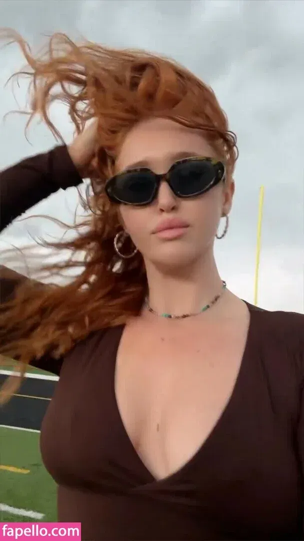 Elley Duhé Onlyfans Photo Gallery 