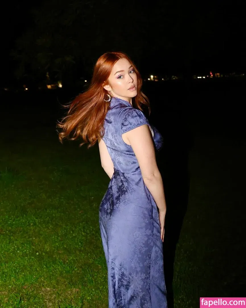 Elley Duhé Onlyfans Photo Gallery 