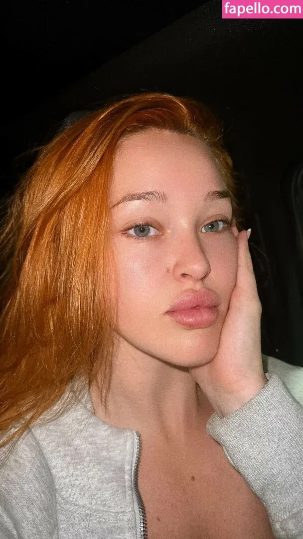 Elley Duhé Onlyfans Photo Gallery 