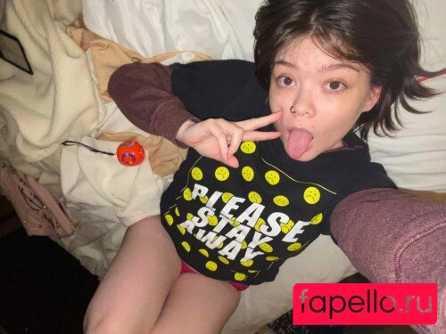 Lilac Lullaby Nude Onlyfans Photo 9