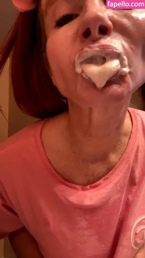 Phoebe Price Onlyfans Photo Gallery 