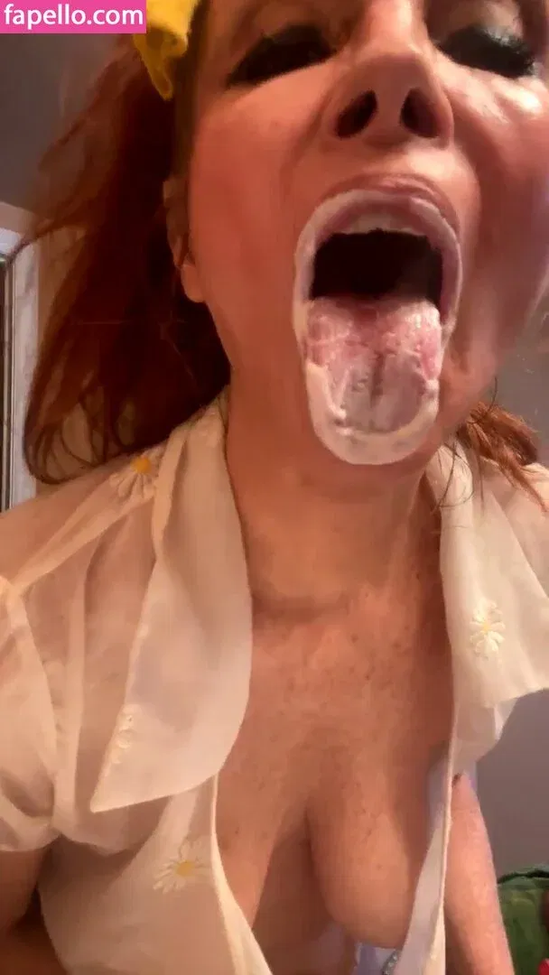 Phoebe Price Onlyfans Photo Gallery 