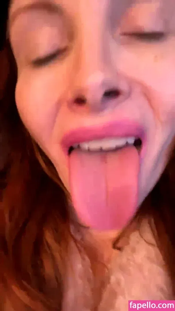 Phoebe Price Onlyfans Photo Gallery 