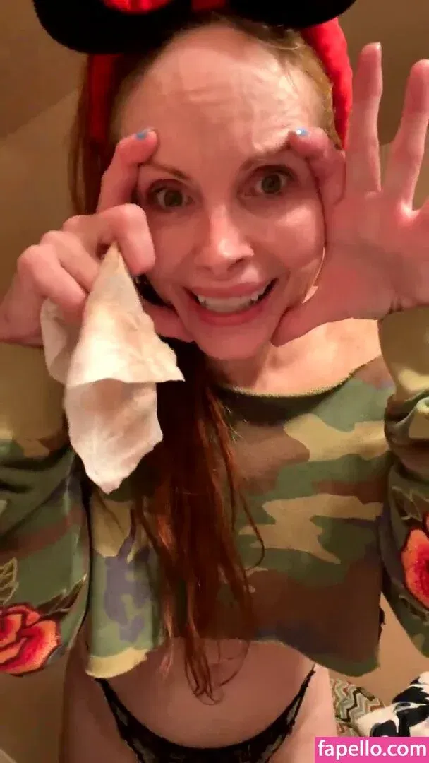 Phoebe Price Onlyfans Photo Gallery 