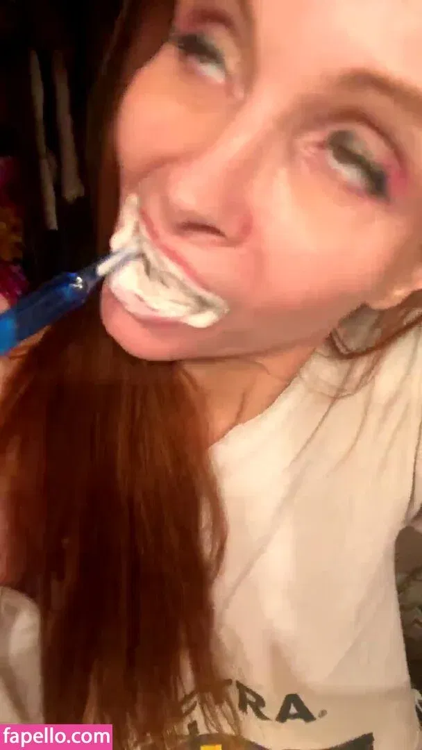 Phoebe Price Onlyfans Photo Gallery 