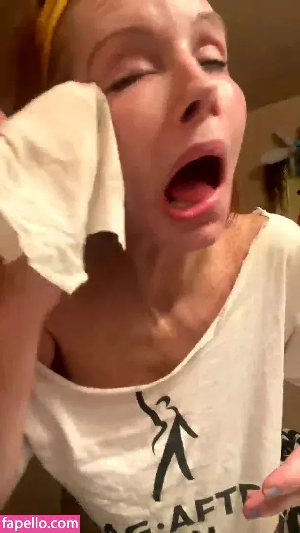 Phoebe Price Onlyfans Photo Gallery 