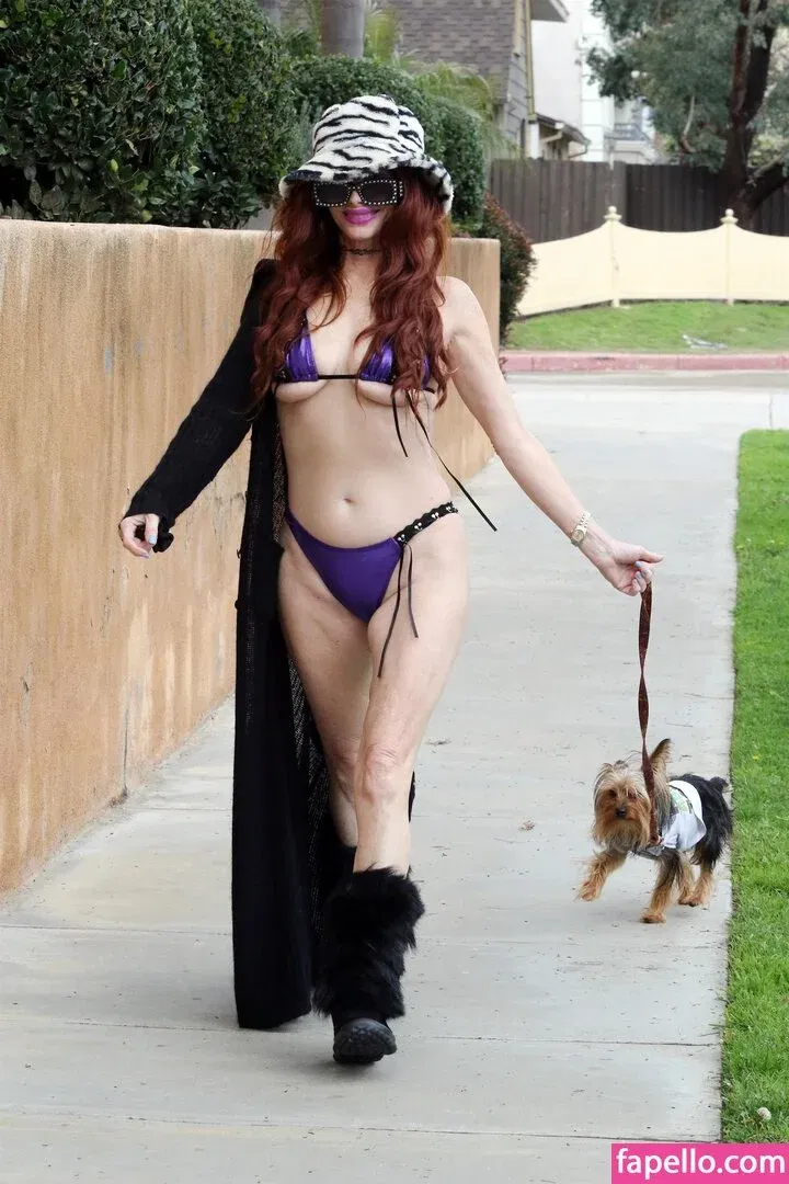 Phoebe Price Onlyfans Photo Gallery 