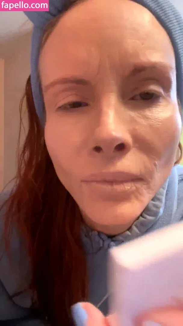 Phoebe Price Onlyfans Photo Gallery 