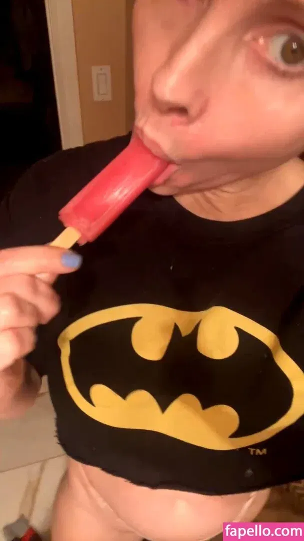 Phoebe Price Onlyfans Photo Gallery 