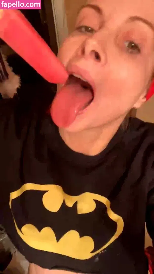 Phoebe Price Onlyfans Photo Gallery 